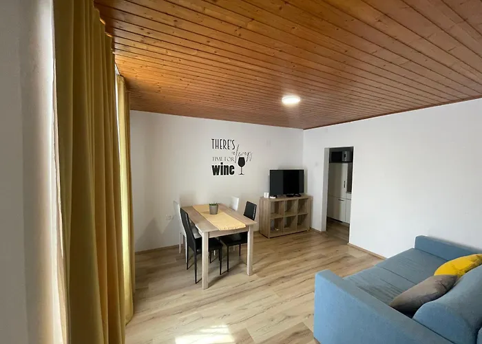 Appartamento Kmetija Tomazic Vinska Klet - Winery *