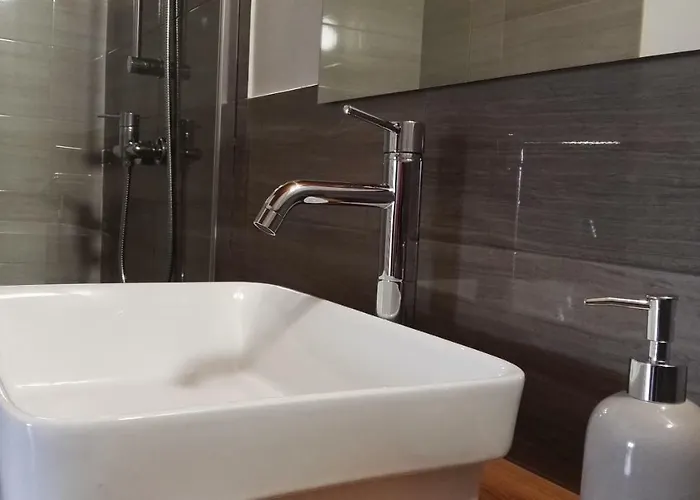 Kmetija Tomazic Vinska Klet - Winery Vipava