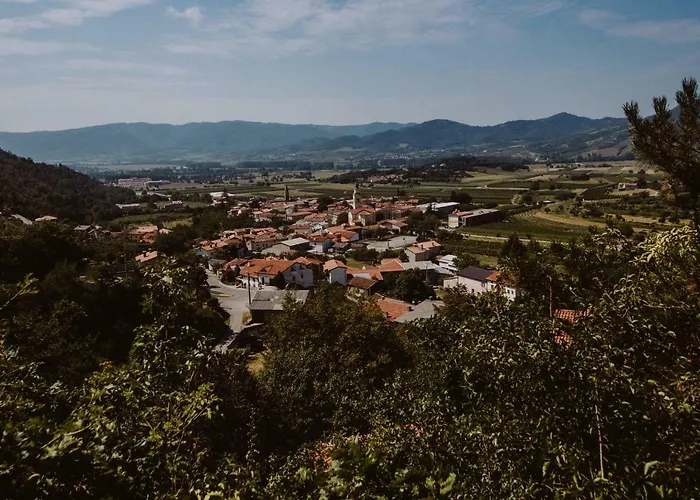 Kmetija Tomazic Vinska Klet - Winery *